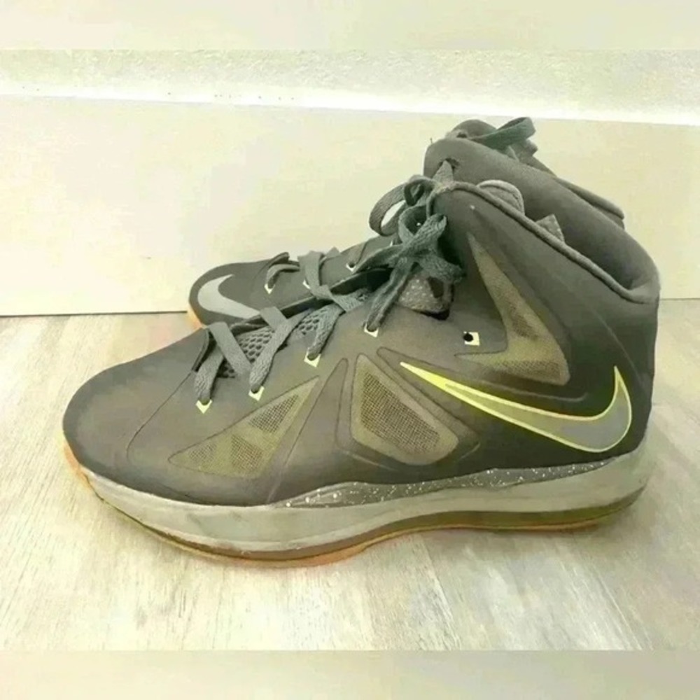 Nike LeBron X Basketball‎ Shoes Youth 6.5Y Grey Lime Green Good 543564-005